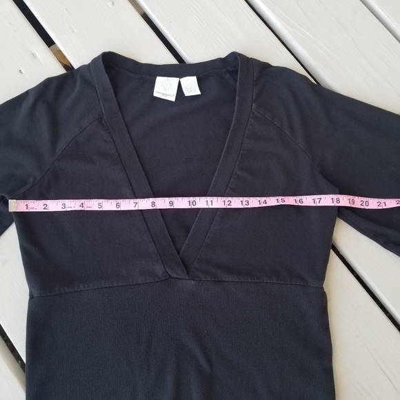 PL BLK top w flared sleeves - Picture 9 of 12